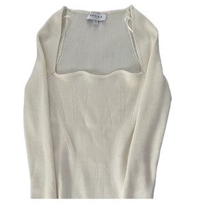 Gilli cream colored sweater size small